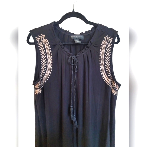 2X Black Embroidered Sleeveless Midi Dress with Ruffle Collar - Picture 3 of 5